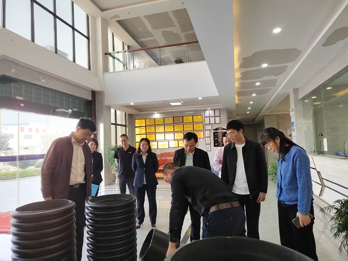省级企业技术中心评审专家组莅临公司 开展现场评审工作